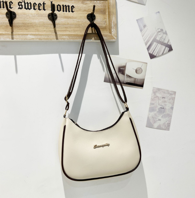 White Korean-Style Shoulder Bag